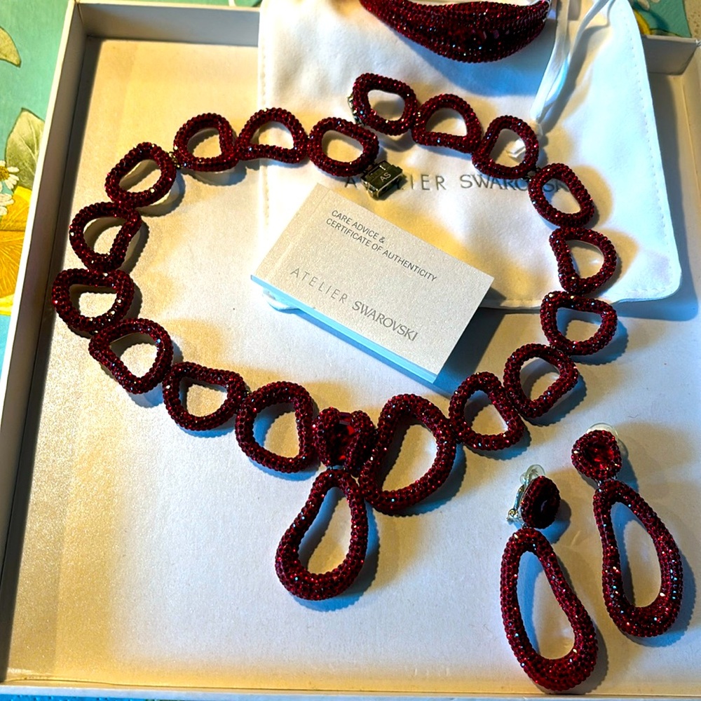 Authentic Atelier Swarovski Exclusive Red Set